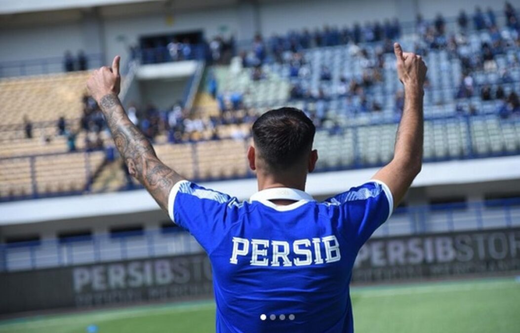 Things That Make Tyronne del Pino Comfortable Playing at Persib